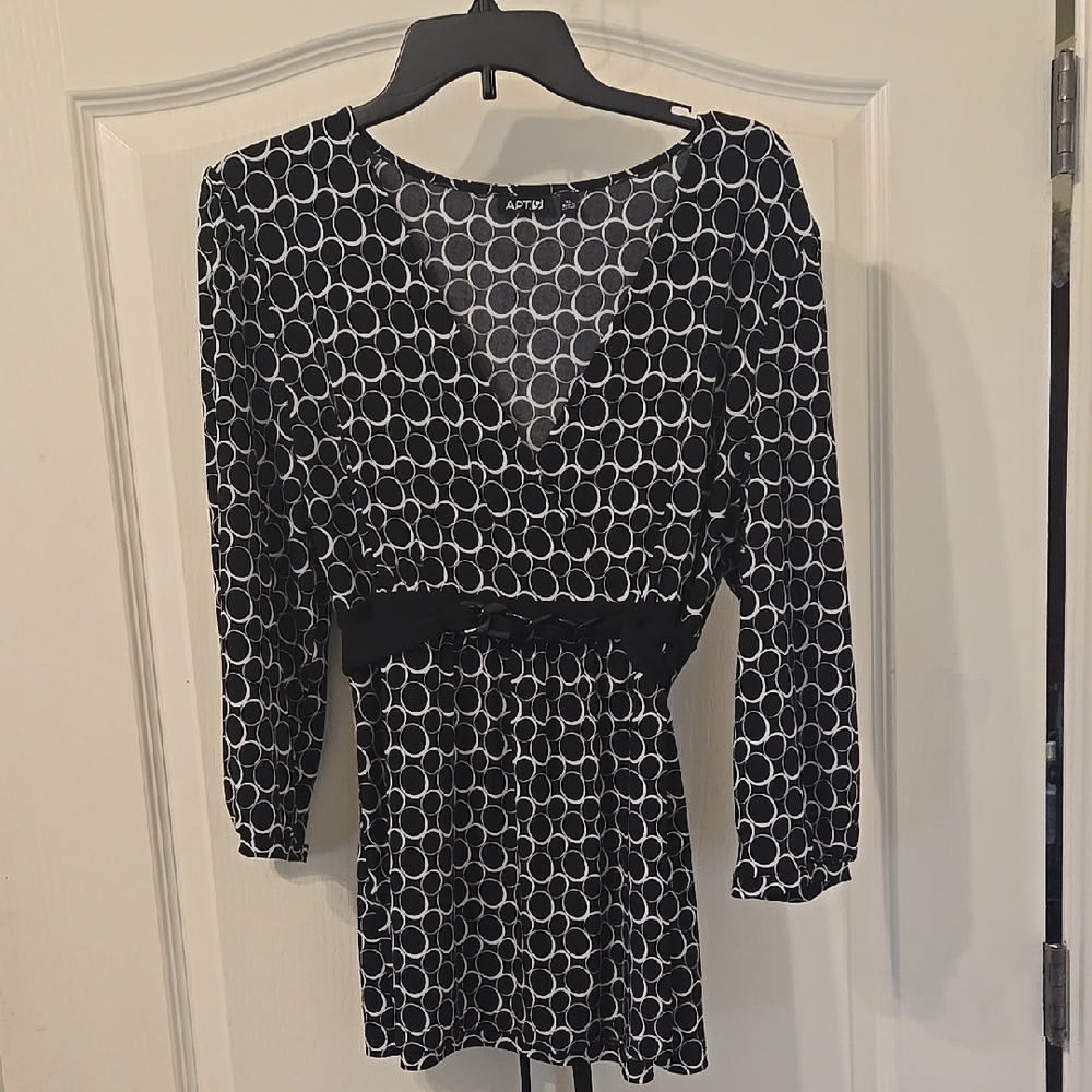 Apt. 9 Black and White Patterned 3/4 Sleeve Top Size XL